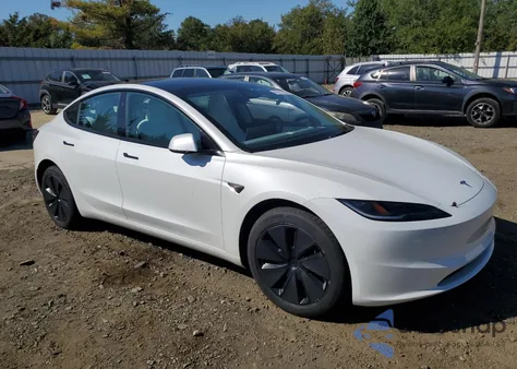 2024 Tesla Model 3 из США, поврежденный, VIN 5YJ3E1EA4RF871374